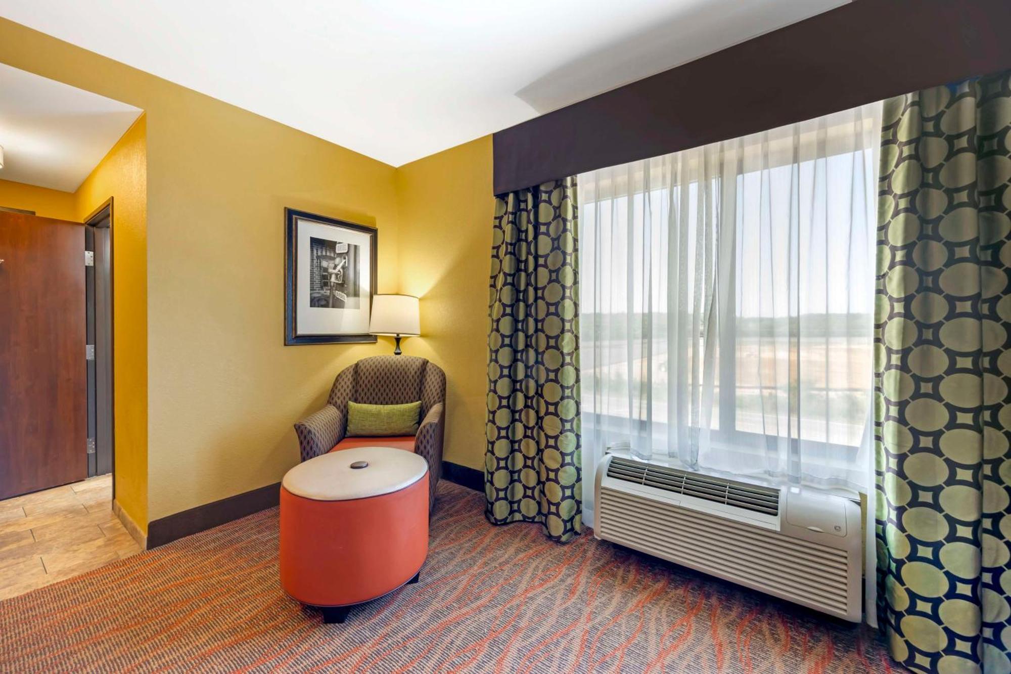 Best Western Plus Tupelo Inn & Suites Exterior foto